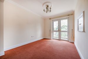 dinning room- click for photo gallery